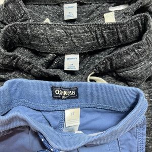 Set of three pairs of shorts